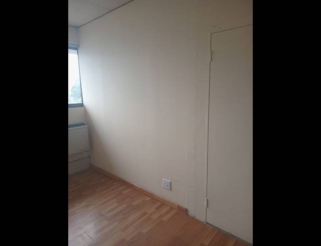 Office property to rent in ORMONDE